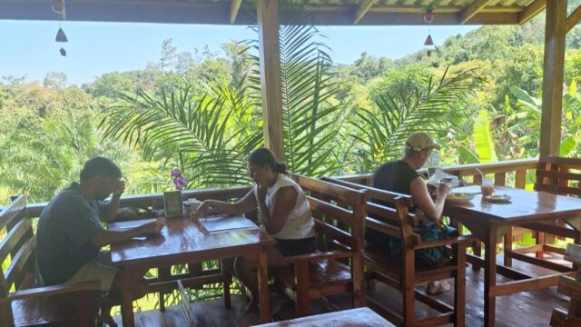 Chofah Restaurant - Thai Food in Ko Lanta Noi, Koh Lanta