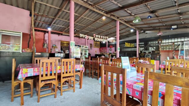 Family Thai Food - Restaurants & Cafes in Ban Saladan (Sala Dan), Koh Lanta