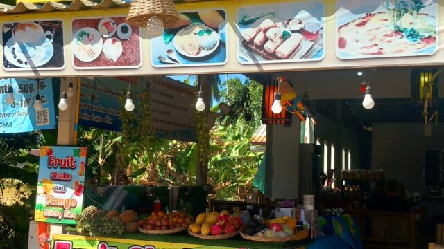 J&J Restaurant - Thai Food in Klong Khong Beach, Koh Lanta