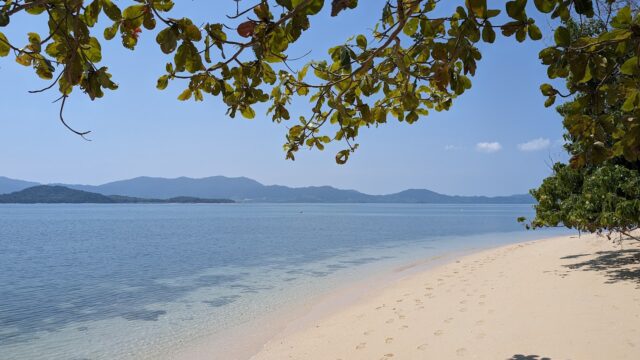 Ko Nui Nok - Bungalows & Beach Huts in Lanta Old Town, Koh Lanta