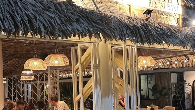 Local Lanta Restaurant - Thai Food in Relax Bay, Koh Lanta
