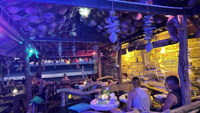 Majestic Bar - Cocktail Bars in Klong Dao Beach, Koh Lanta