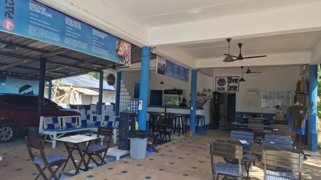 Nong Bar And Kitchen - Thai Food in Relax Bay, Koh Lanta