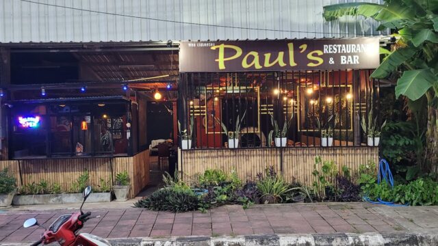 Paul's Restaurant & Bar - Thai Food in Klong Khong Beach, Koh Lanta
