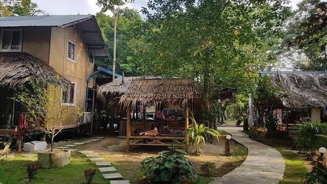 Wild Flowers Hostel - Hostels in Long Beach (Phra Ae), Koh Lanta